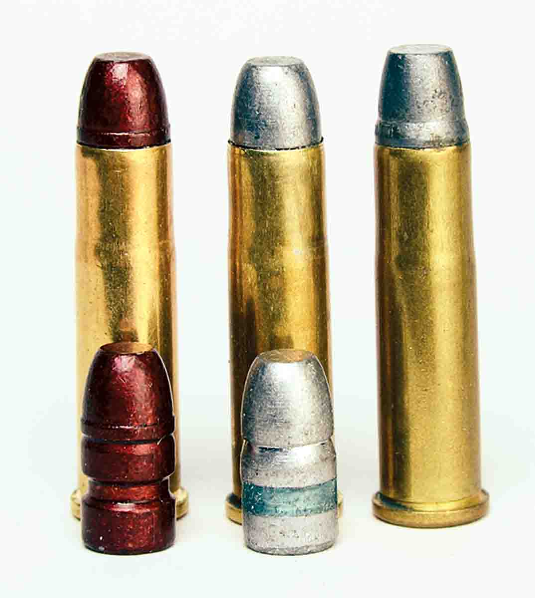 From left: .32-20s loaded with coated 115-grain flatpoint bullet from Missouri Bullet Company, a 115-grain flatpoint from Oregon Trail Bullet Company and a 115-grain flatnose Black Hills Cowboy factory load.